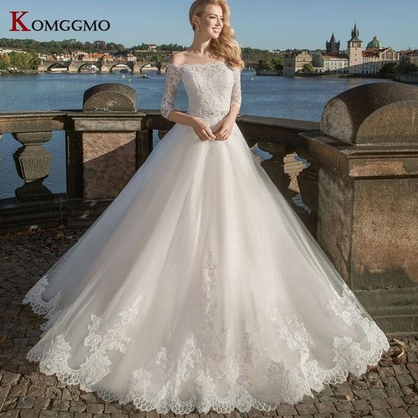 other wedding dresses off the shoulder half sleeve dress luxury boat neck embroidery appliques tulle court train bridal ball gown 2021, White
other wedding dresses off the shoulder half sleeve dress luxury boat neck embroidery appliques tulle court train bridal ball gown 2021, White