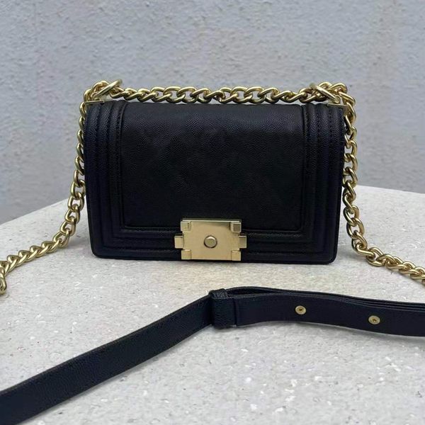 cowhide caviar mini flip one shoulder messenger bags 2021 luxury ladies brand designer plaid wallet handbag with box wholesale
cowhide caviar mini flip one shoulder messenger bags 2021 luxury ladies brand designer plaid wallet handbag with box wholesale
