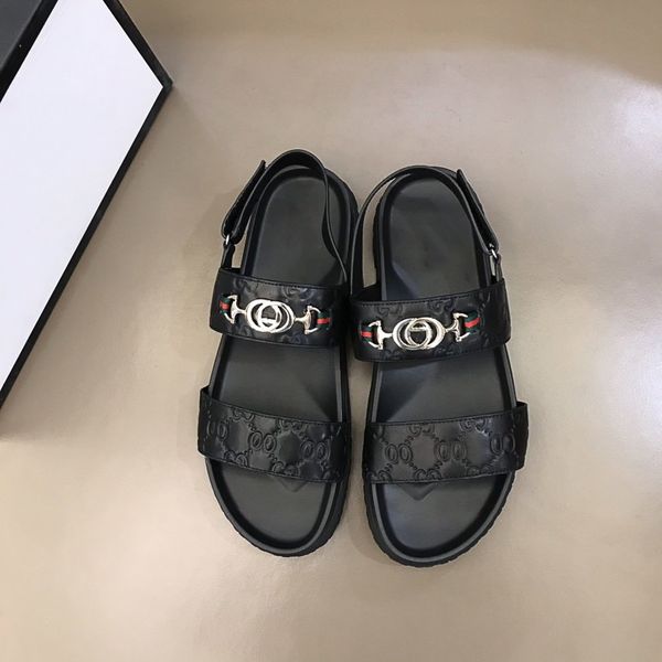 2021 new men designer flip flops sandals designer slides summer fashion luxury flat sandals slippers, Black
2021 new men designer flip flops sandals designer slides summer fashion luxury flat sandals slippers, Black