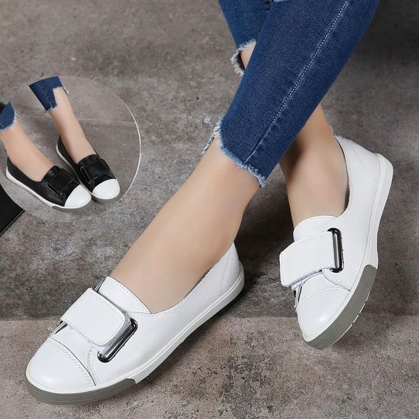 little white shoes women spring and autumn 2021 leather all-match women's flat student board boots, Black
little white shoes women spring and autumn 2021 leather all-match women's flat student board boots, Black