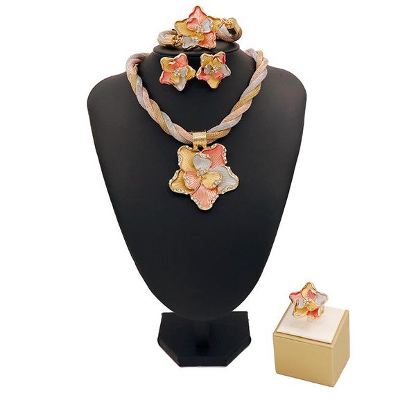 earrings & necklace 2021 fashion exquisite noble gold wholesale nigerian wedding women accessories jewelry set bran r002, Silver
earrings & necklace 2021 fashion exquisite noble gold wholesale nigerian wedding women accessories jewelry set bran r002, Silver
