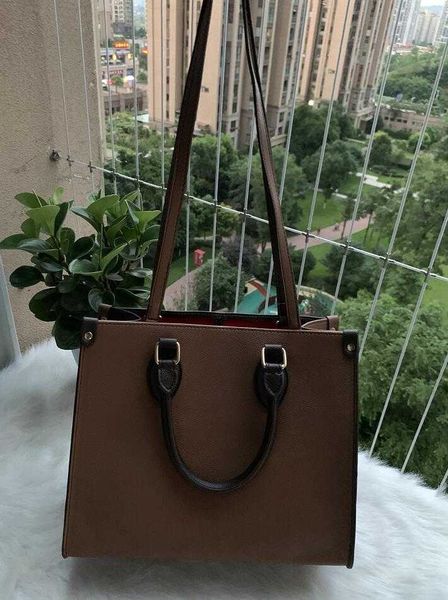 2021 womens handbags brown flower casual pu leather fashion shoulder bags female wallet szie 34cm handbags
2021 womens handbags brown flower casual pu leather fashion shoulder bags female wallet szie 34cm handbags