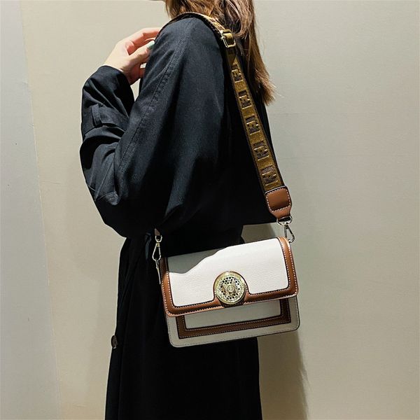 70% factory store this year's popular autumn and winter 2021 live fashion messenger versatile one shoulder small square bag
70% factory store this year's popular autumn and winter 2021 live fashion messenger versatile one shoulder small square bag