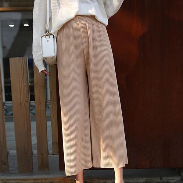 ladies pants pleated women trouser loose holiday summer casual stylish long elastic trousers women's & capris, Black;white
ladies pants pleated women trouser loose holiday summer casual stylish long elastic trousers women's & capris, Black;white