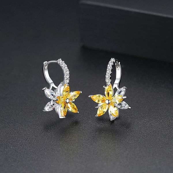 stud flower crystal earrings for women temperament personality ring fashion zircon charm elegant jewelry, Golden;silver
stud flower crystal earrings for women temperament personality ring fashion zircon charm elegant jewelry, Golden;silver