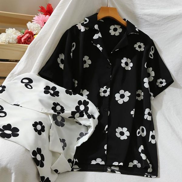 women's blouses & shirts 2021 summer chiffon vintage blouse women floral printed short sleeve cardigan button thin loose casual female, White
women's blouses & shirts 2021 summer chiffon vintage blouse women floral printed short sleeve cardigan button thin loose casual female, White