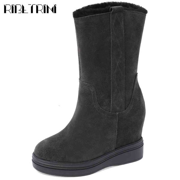 boots cow suede female increasing height shoes winter short plush warm ankle women casual boots, Black
boots cow suede female increasing height shoes winter short plush warm ankle women casual boots, Black