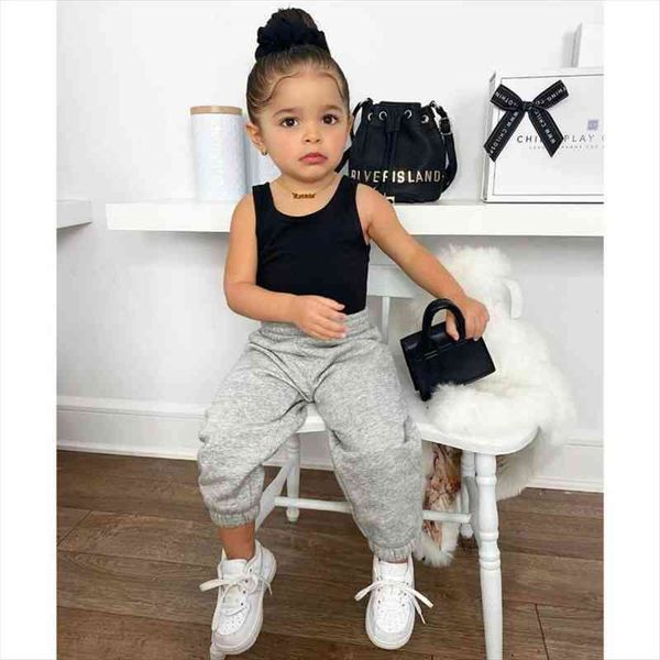 fashion kids girls 2-piece outfit baby solid color tank pants clothes for children set, White
fashion kids girls 2-piece outfit baby solid color tank pants clothes for children set, White