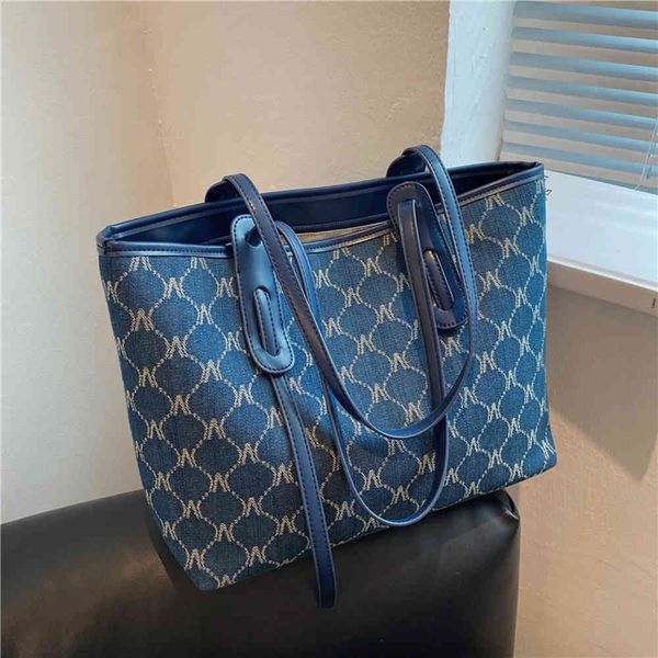 bag vintage stripe printing denim large tote shoulder bags for women designer brand simple shopping work ladies handbags autumn 2021
bag vintage stripe printing denim large tote shoulder bags for women designer brand simple shopping work ladies handbags autumn 2021