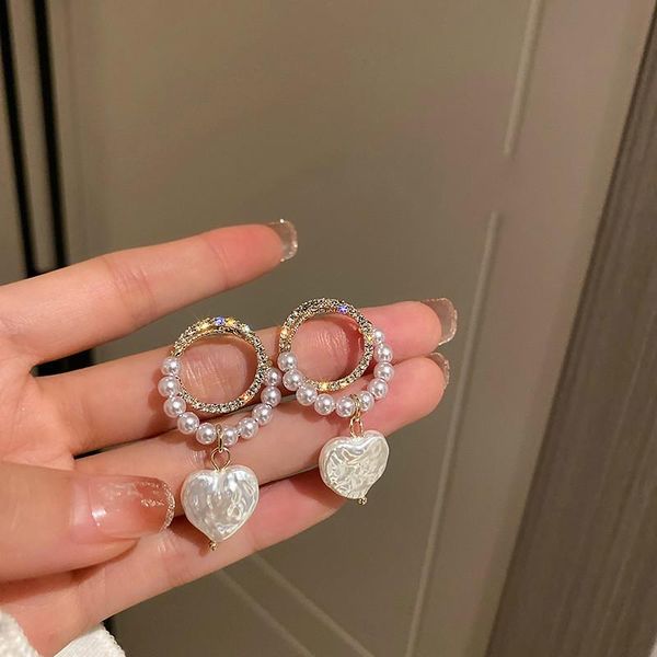 dangle & chandelier 2021 arrival trendy fashion simple crystal round simulated-pearl love heart pendant women earring gifts, Silver
dangle & chandelier 2021 arrival trendy fashion simple crystal round simulated-pearl love heart pendant women earring gifts, Silver