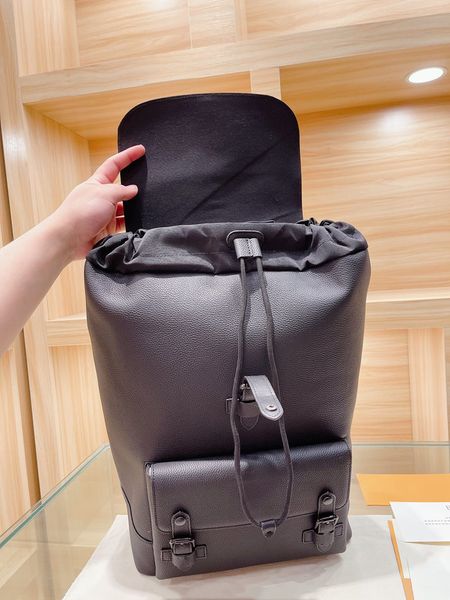 classic school bags 2021 autumn fashion women men backpacks high-quality solid leather canvans pure steel hardware travel-bags size:3
classic school bags 2021 autumn fashion women men backpacks high-quality solid leather canvans pure steel hardware travel-bags size:3