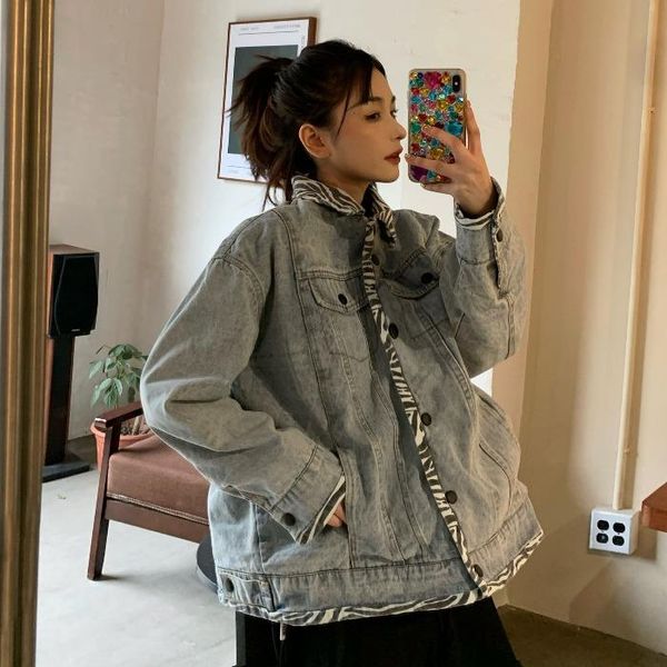women's jackets 2021 spring and autumn female retro port style wild loose denim zebra print coat jacket on both sides, Black;brown
women's jackets 2021 spring and autumn female retro port style wild loose denim zebra print coat jacket on both sides, Black;brown