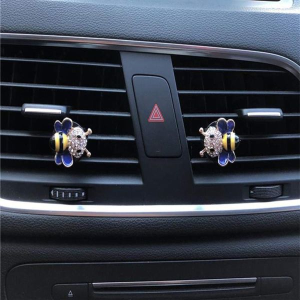 car air freshener 1pc rhinestone bee shape perfume clip sparkling diffuser auto dashboard decoration gift for (left bee)
car air freshener 1pc rhinestone bee shape perfume clip sparkling diffuser auto dashboard decoration gift for (left bee)