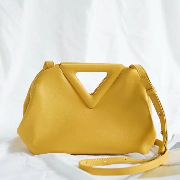 2021 brand triangle buckle genuine leather bag fashion magnetic frame closure shoulder messenger handbags cross body
2021 brand triangle buckle genuine leather bag fashion magnetic frame closure shoulder messenger handbags cross body