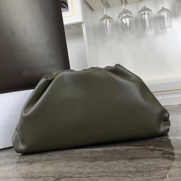 popular handbag style real leather bag women big bags fashion hand bag handbag clound bag ladies wallet sacs femme
popular handbag style real leather bag women big bags fashion hand bag handbag clound bag ladies wallet sacs femme