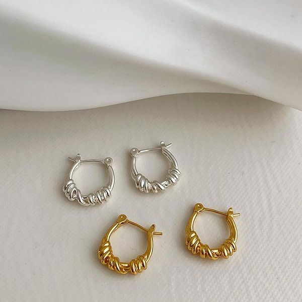 hoop & huggie trendy metal round twisted small earrings for women minimal geometric hoops fashion statement femme jewelry 2021, Golden;silver
hoop & huggie trendy metal round twisted small earrings for women minimal geometric hoops fashion statement femme jewelry 2021, Golden;silver