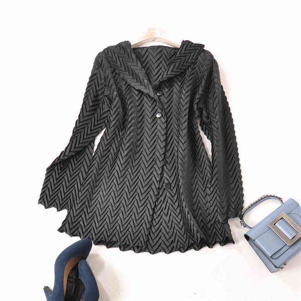 dresses fashion fringed three-dimensional pleated lapel solid single-breasted coat, White
dresses fashion fringed three-dimensional pleated lapel solid single-breasted coat, White