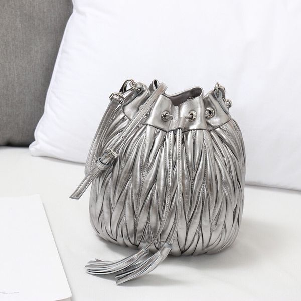 bucket bag handbag wallet bags fashion women sheepskin genuine leather pleated string crossbody shoulder bagrtka
bucket bag handbag wallet bags fashion women sheepskin genuine leather pleated string crossbody shoulder bagrtka