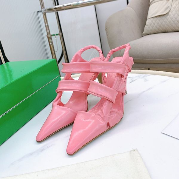2021ss designer women true leather sandals fashion trend flat slides beach sandal party shoes 10 colors options summer womens sandals size 3, Black
2021ss designer women true leather sandals fashion trend flat slides beach sandal party shoes 10 colors options summer womens sandals size 3, Black