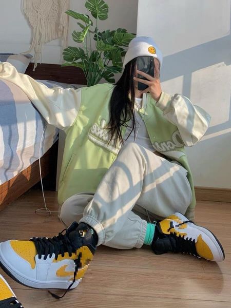 women's jackets letter green baseball jacket spring and autumn loose korean american streetwear oversized, Black;brown
women's jackets letter green baseball jacket spring and autumn loose korean american streetwear oversized, Black;brown