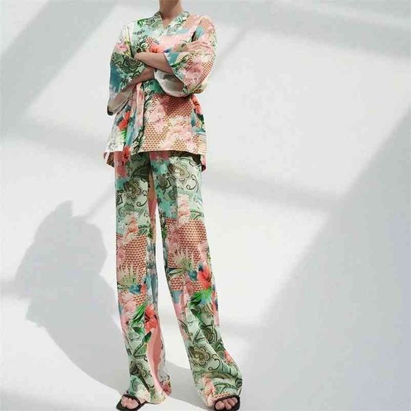 2 piece pants suit spring fashion sets printed v-neck tie jacket and elastic waist loose straight-leg pants 210524, White
2 piece pants suit spring fashion sets printed v-neck tie jacket and elastic waist loose straight-leg pants 210524, White