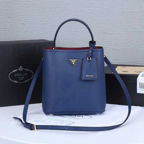 2021 new trend bucket bag fashion simple cross grain temperament cowhide casual one shoulder versatile messenger zly
2021 new trend bucket bag fashion simple cross grain temperament cowhide casual one shoulder versatile messenger zly