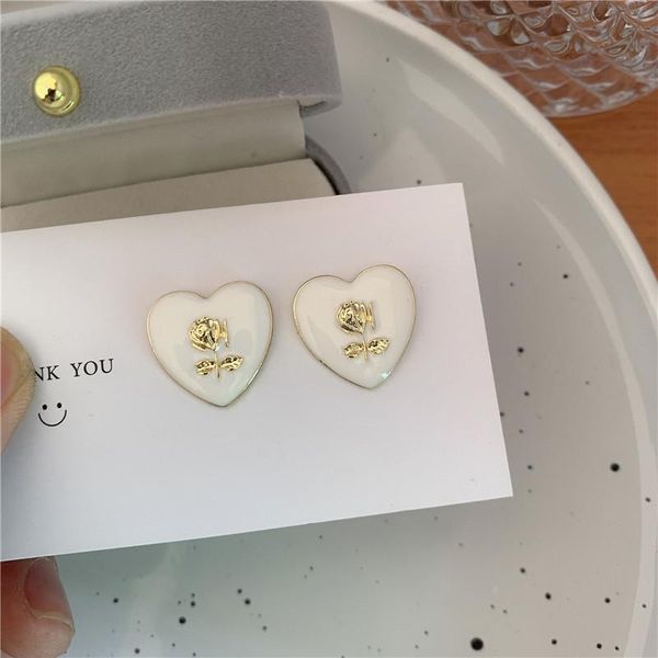 stud retro earring women heart earrings for woman fashion korean white ladies romantic jewelry girl party trendy metal kolczyki, Golden;silver
stud retro earring women heart earrings for woman fashion korean white ladies romantic jewelry girl party trendy metal kolczyki, Golden;silver