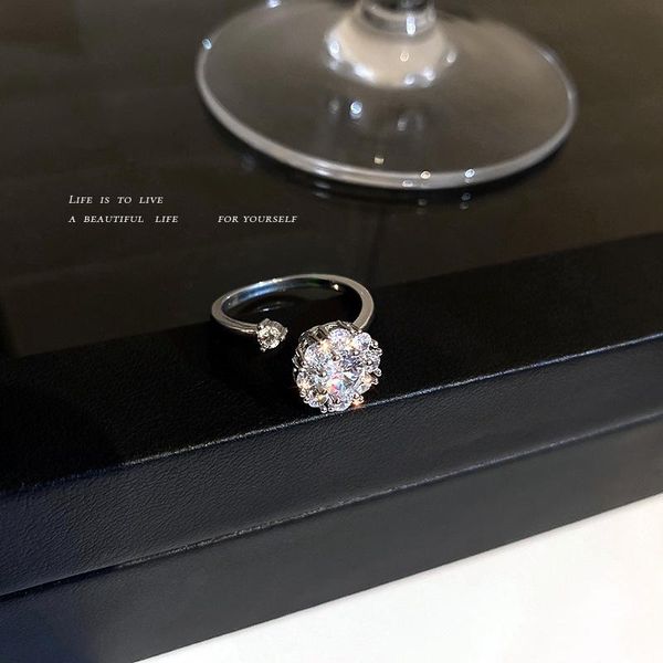 wedding rings romantic luxury rotating flower opening adjustable silver ladies ring zircon inlaid fashion gift jewelry, Slivery;golden
wedding rings romantic luxury rotating flower opening adjustable silver ladies ring zircon inlaid fashion gift jewelry, Slivery;golden