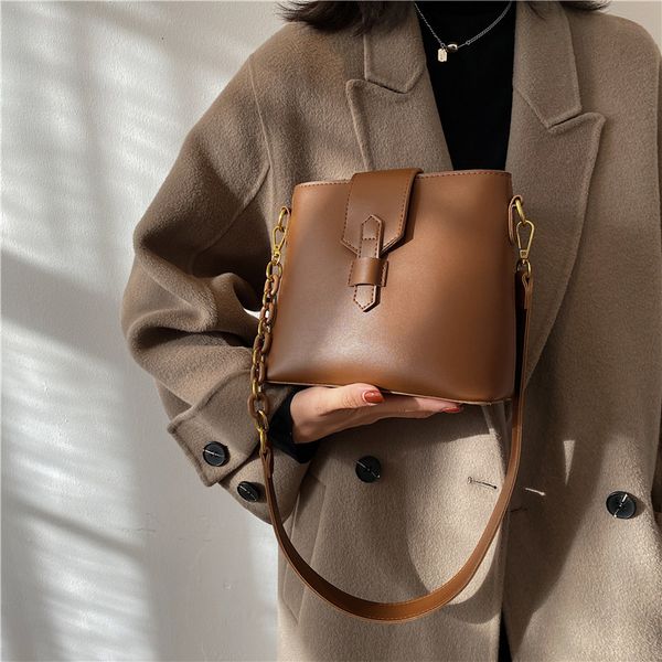 messenger bags messenger bags simple 2021 women's korean bucket wet liquid sense slant span soft shoulder bag
messenger bags messenger bags simple 2021 women's korean bucket wet liquid sense slant span soft shoulder bag