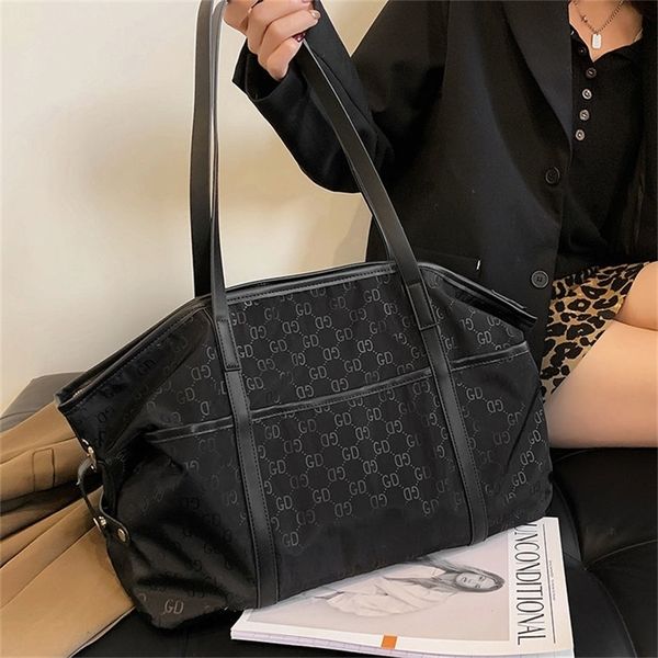 factory store shop large capacity women new fashion atmosphere hand casual versatile popular bag nylon cloth shoulder bag wholesale store
factory store shop large capacity women new fashion atmosphere hand casual versatile popular bag nylon cloth shoulder bag wholesale store