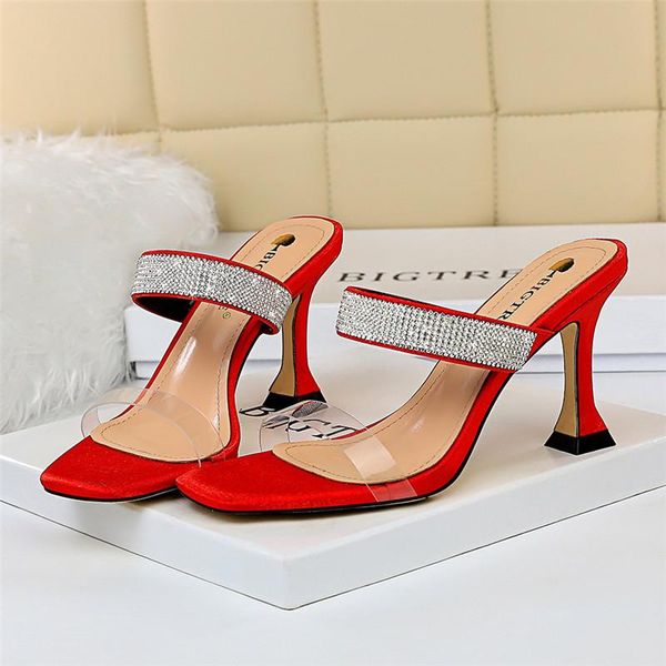 slippers european and american women's sandals with thick heels transparent rhinestones, Black
slippers european and american women's sandals with thick heels transparent rhinestones, Black