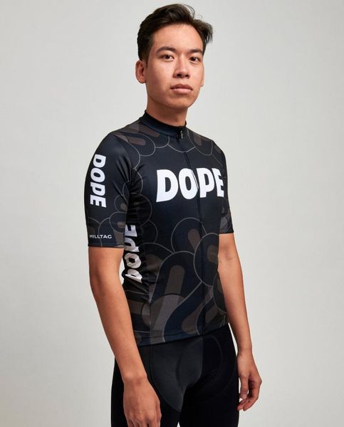 classic retro cycling jersey pro team menshort sleeve road bike wear clothing summer thin/winter fleece bicycle clothes racing jackets, Black;red
classic retro cycling jersey pro team menshort sleeve road bike wear clothing summer thin/winter fleece bicycle clothes racing jackets, Black;red