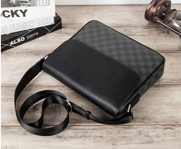 crossbody luxurys leather wallets messengers bag mens womens shoulder classical women bags classic fashion street day packs boys girls handb
crossbody luxurys leather wallets messengers bag mens womens shoulder classical women bags classic fashion street day packs boys girls handb