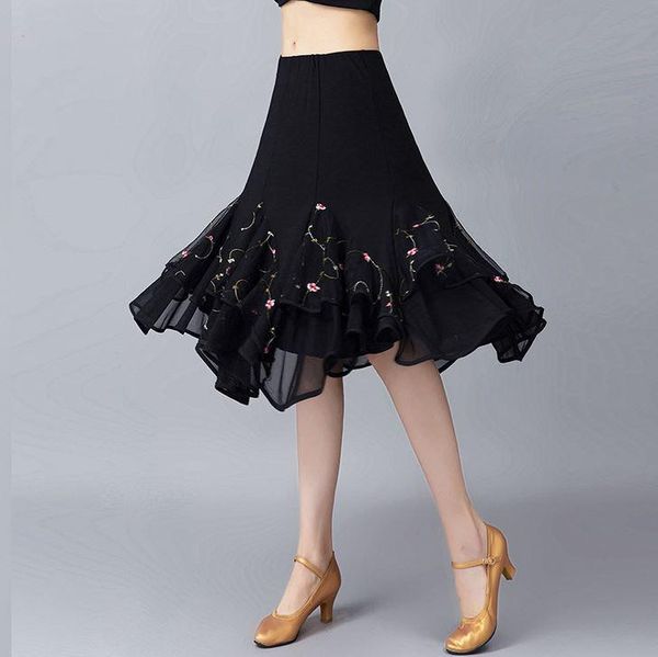stage wear ladies modern dance skirt latin ballroom square practice mid-length, Black;red
stage wear ladies modern dance skirt latin ballroom square practice mid-length, Black;red