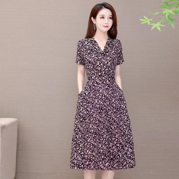 party dresses 2021 v-neck summer women plus size european style brand cothing loose short sleeve, White;black
party dresses 2021 v-neck summer women plus size european style brand cothing loose short sleeve, White;black