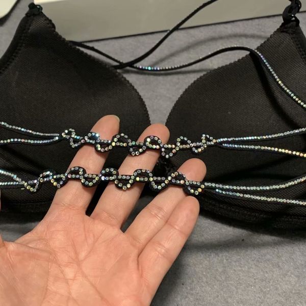 9603 thin bc cup front buckle beauty back beauty shoulder diamond decorations shiny spaghetti strap push up lingerie bra, Red;black
9603 thin bc cup front buckle beauty back beauty shoulder diamond decorations shiny spaghetti strap push up lingerie bra, Red;black