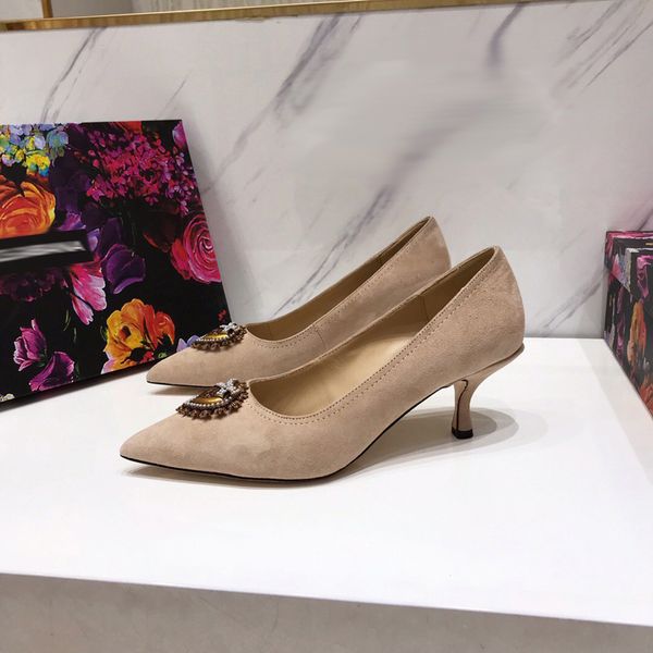 2021 good quality fashion women luxurys designers shoes designer sandals womens luxury high heels sandal dress shoess with box size 35-41 -g, Black
2021 good quality fashion women luxurys designers shoes designer sandals womens luxury high heels sandal dress shoess with box size 35-41 -g, Black