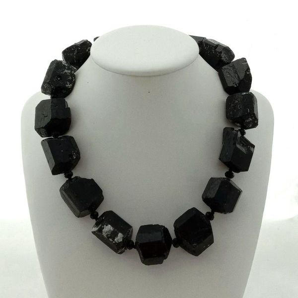 chokers black tourmaline rough necklace nugget natural gems18'' 20x24mm, Golden;silver
chokers black tourmaline rough necklace nugget natural gems18'' 20x24mm, Golden;silver