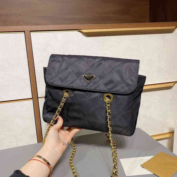 nylon chain parachute bag pu leisure and practical simple horizontal style women's zly bags
nylon chain parachute bag pu leisure and practical simple horizontal style women's zly bags