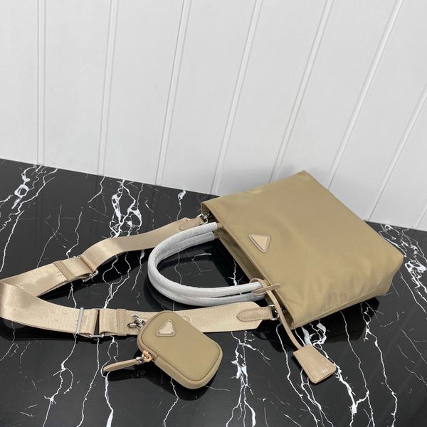branded crossbody handbag designer tote bag mini luxurys bags canvas hobo women triple shoulder women's chest pack lady chains
branded crossbody handbag designer tote bag mini luxurys bags canvas hobo women triple shoulder women's chest pack lady chains