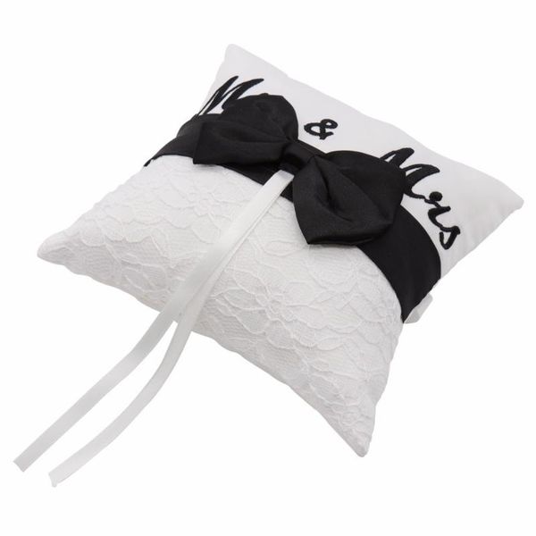 party decoration 15x16cm mr & mrs bowknot wedding ring pillow european style lovely package and gift decor lace fabric
party decoration 15x16cm mr & mrs bowknot wedding ring pillow european style lovely package and gift decor lace fabric