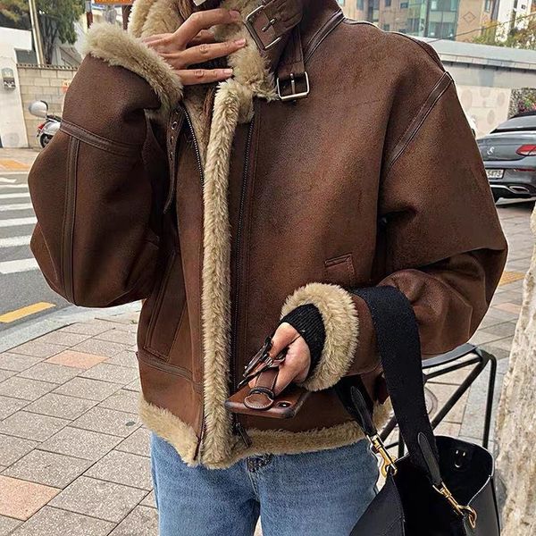 women's leather & faux women lamb fur jacket winter thick warm short oversized zipper outerwear turn down collar suede autobike coat, Black
women's leather & faux women lamb fur jacket winter thick warm short oversized zipper outerwear turn down collar suede autobike coat, Black