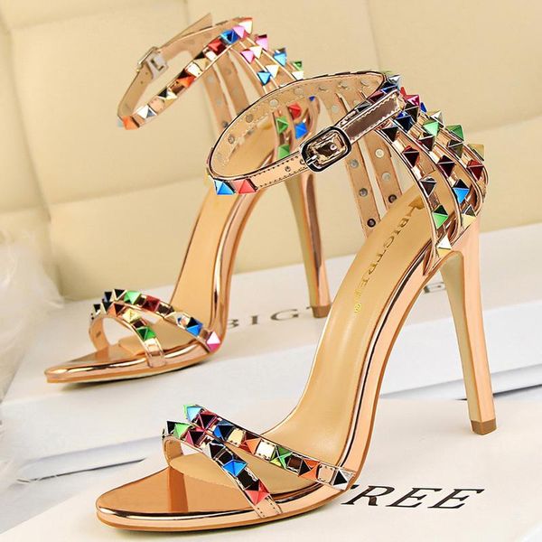 sandals 2021 summer designer women 11cm stripper high heels party roman open toe studded trend mesh silver lady shoes, Black
sandals 2021 summer designer women 11cm stripper high heels party roman open toe studded trend mesh silver lady shoes, Black