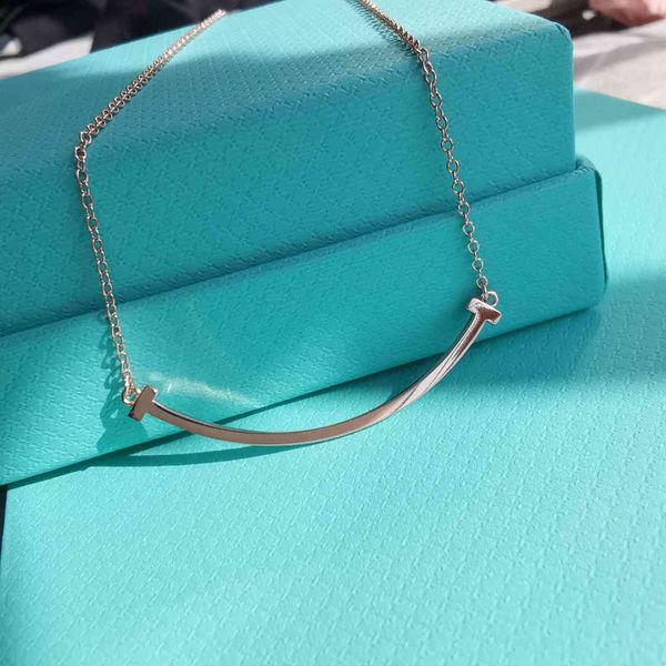 design jewelry 925 sterling silver smile necklace female smiling face clavicle chain ins fashion simple temperament minority feeling 18k ros
design jewelry 925 sterling silver smile necklace female smiling face clavicle chain ins fashion simple temperament minority feeling 18k ros