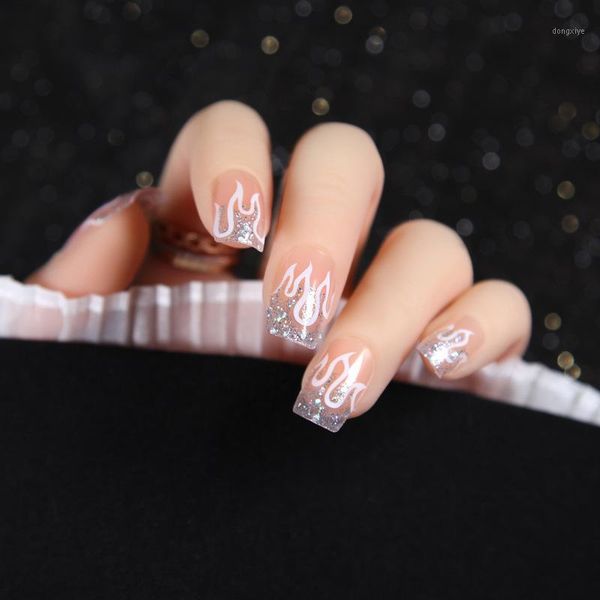 24pcs artificial nails silver powder flame false flesh-colored transparent square head personality trendy 1, Red;gold
24pcs artificial nails silver powder flame false flesh-colored transparent square head personality trendy 1, Red;gold