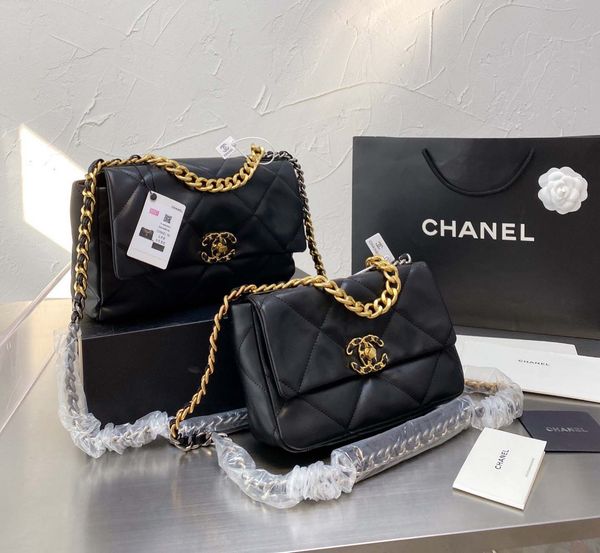 women fashion designer bags handbag crossbody messenger shoulder chain bag good quality leather purses ladies high capacity classic v-shape
women fashion designer bags handbag crossbody messenger shoulder chain bag good quality leather purses ladies high capacity classic v-shape