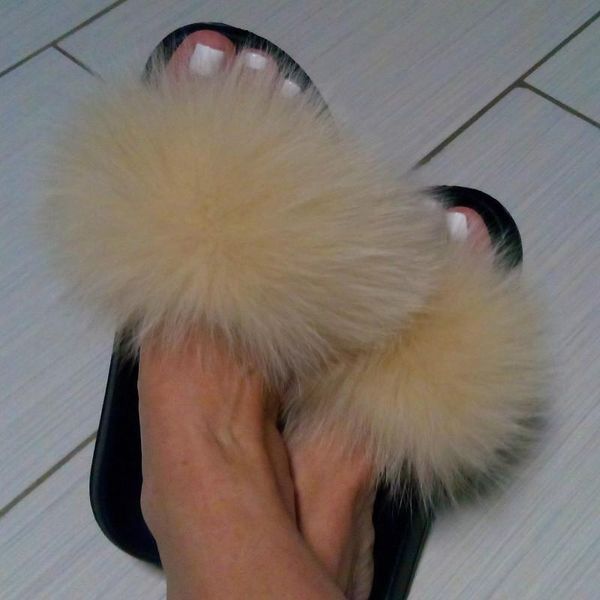 slippers 2021 women casual fur flat outside slides non-slip solid soft eva real hair large size, Black
slippers 2021 women casual fur flat outside slides non-slip solid soft eva real hair large size, Black