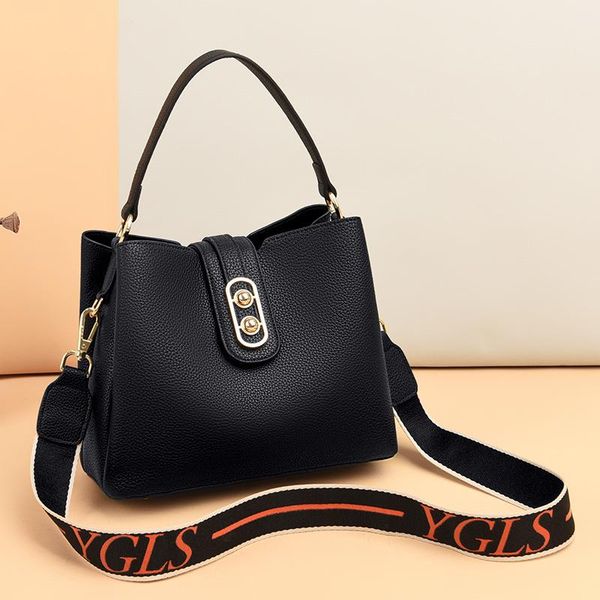 evening bags women shoulder designer handbags ladies luxury crossbody bag soft leather female tote
evening bags women shoulder designer handbags ladies luxury crossbody bag soft leather female tote