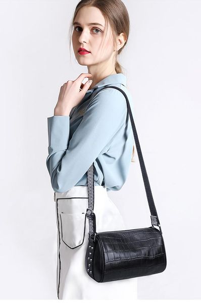 school bags fashion women's bag women shoulder lady's genuine leather messenger
school bags fashion women's bag women shoulder lady's genuine leather messenger