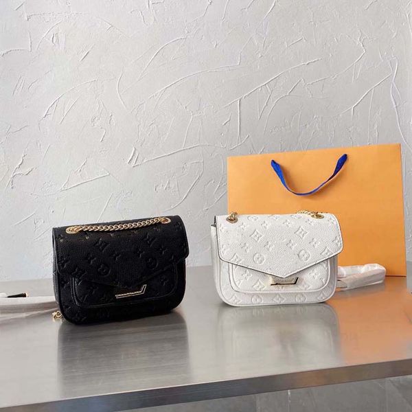 luxury designer handbags cosmetic bag large bags famous classic women ladies handbag capacity shoulder tote day clutch wallet fashion should
luxury designer handbags cosmetic bag large bags famous classic women ladies handbag capacity shoulder tote day clutch wallet fashion should